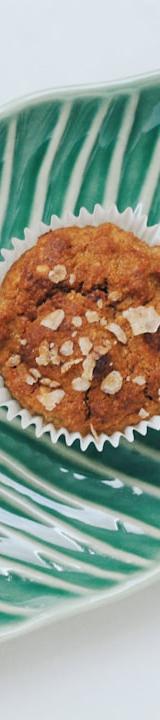 4-Ingredient Banana Oat Muffins