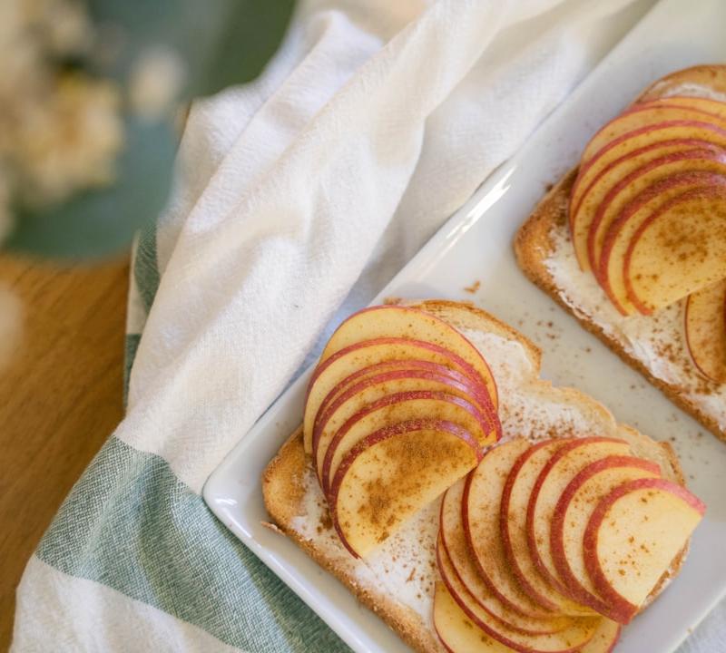 Crispy Apple & Peanut Butter Sandwich