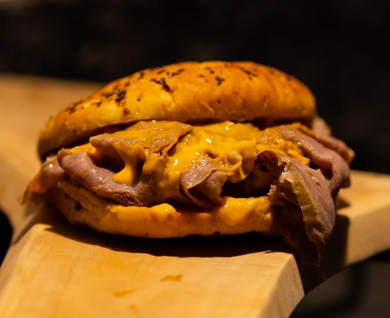 Hot Roast Beef & Cheddar Sandwich