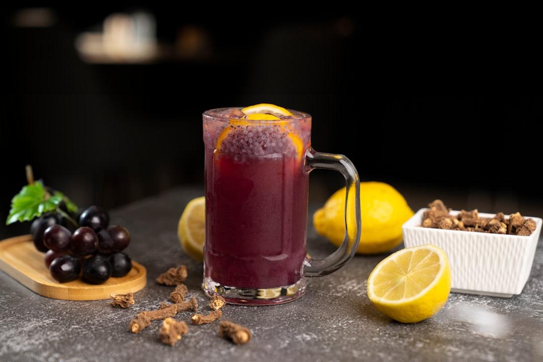 5-Minute Grape & Lime Spritzer